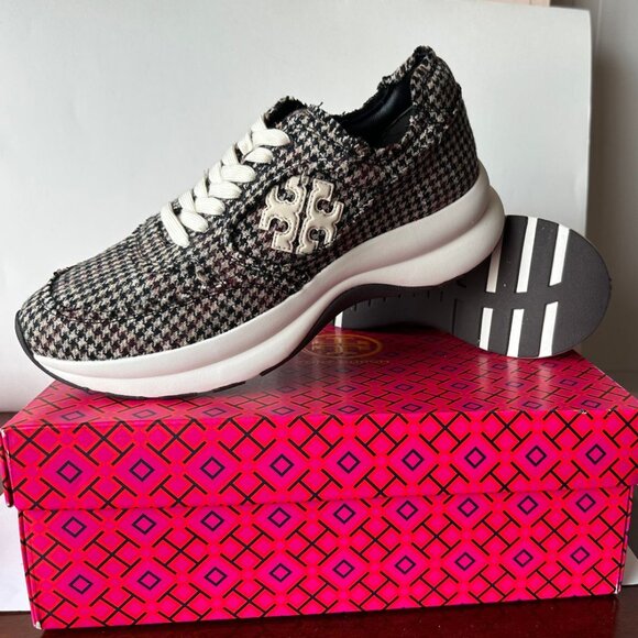 NIB $298 Tory Burch Kick Trainer in Cream/Black Multi Size 8.5 & 10.5 - Picture 3 of 5
